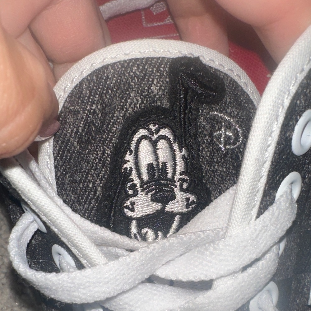 Disney100 Anniversary Men's  Vans Black and White Disney Shoes - Picture 7 of 11